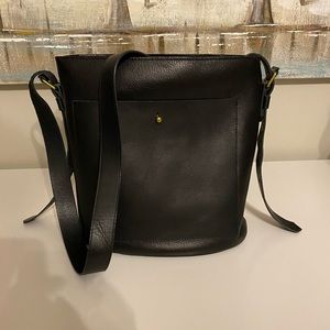 Madewell Transport Bucket Bag